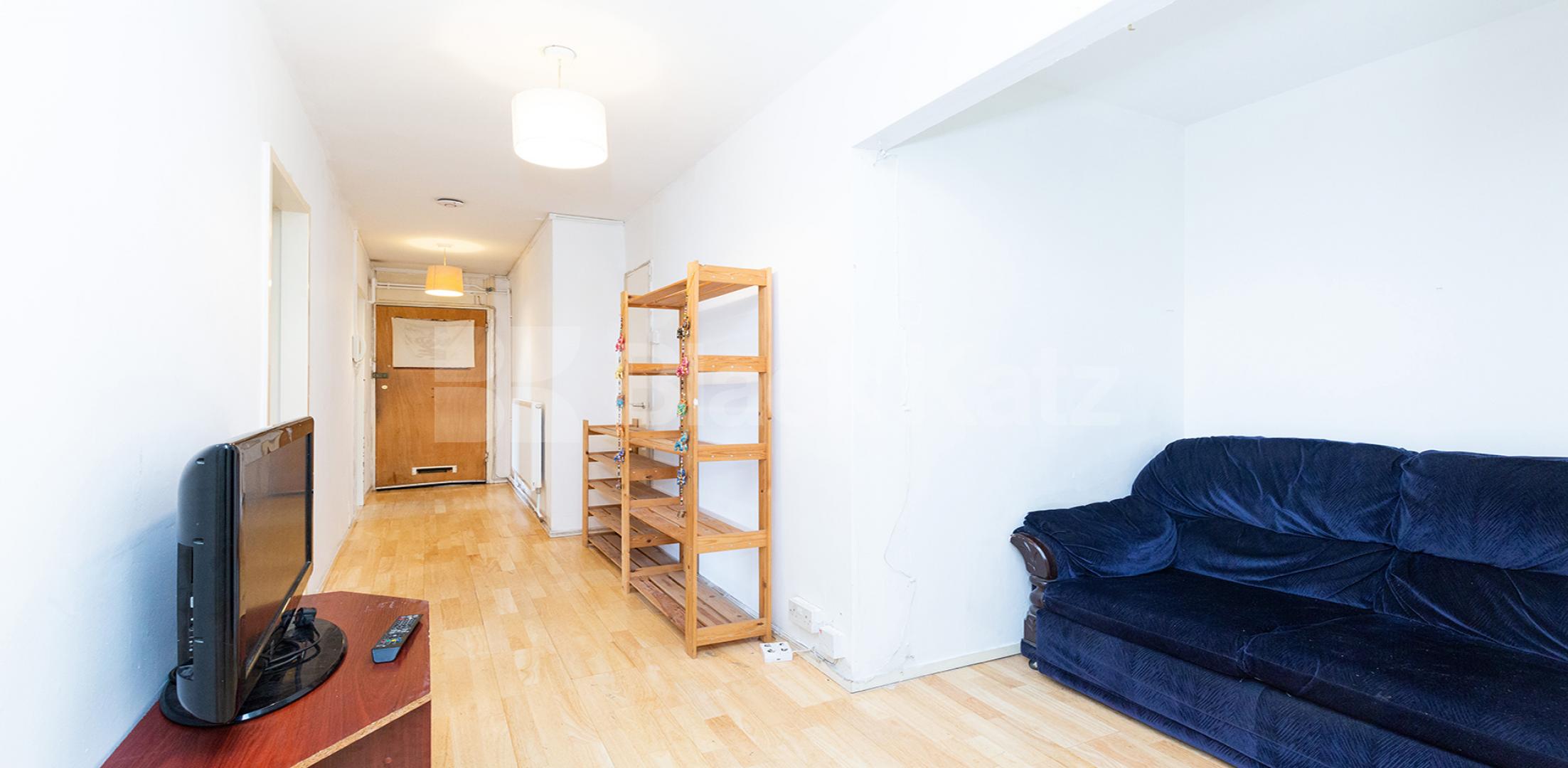 			3 Bedroom, 1 bath, 1 reception Apartment			 Skinner Street , CLARKENWELL EC1